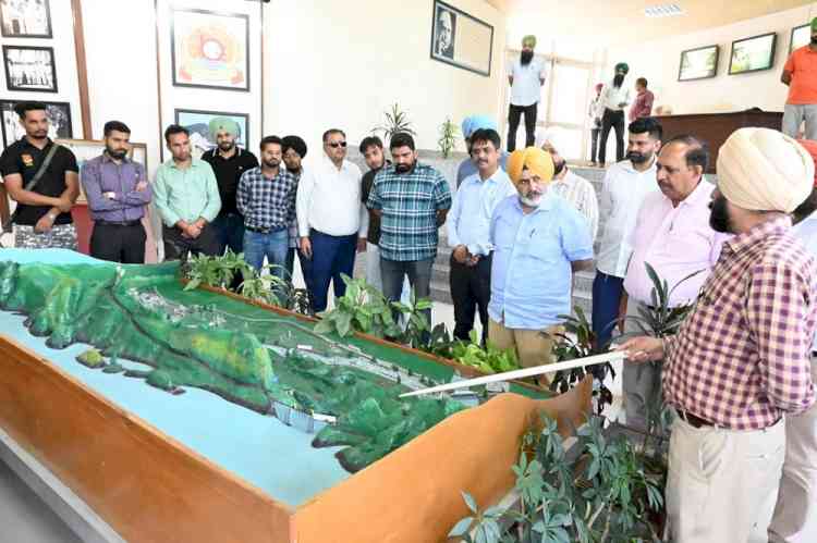 मंत्री चेतन सिंह पहुंचे भाखड़ा डैम, कहा सरकार पानी बचाने का कर रही हर संभव प्रयास