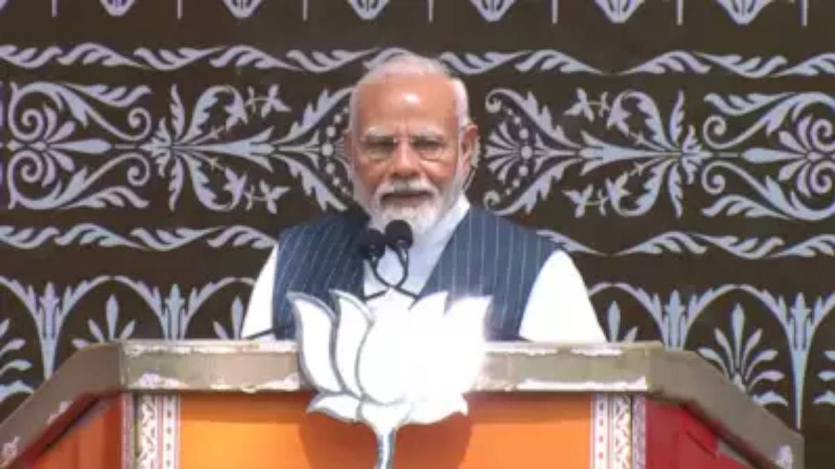 ‘तीन परिवारों ने बर्बाद कर दिया…’, पीएम मोदी ने जम्मू-कश्मीर विधानसभा चुनाव से पहले कांग्रेस-पीडीपी-एनसी पर बोला हमला…