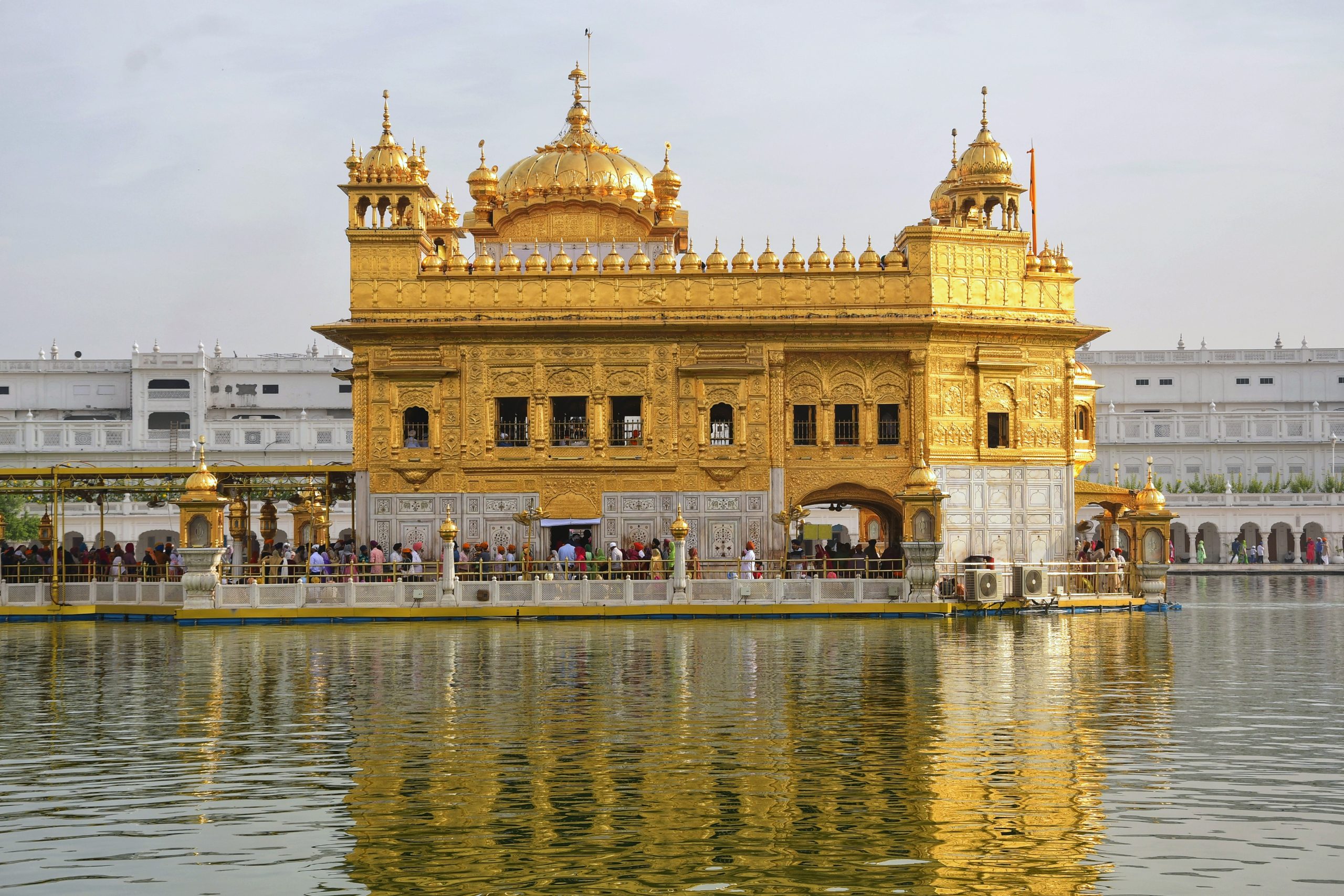 श्री दरबार साहिब पहुंचे पूर्व मंत्री सरवन और सिकंदर