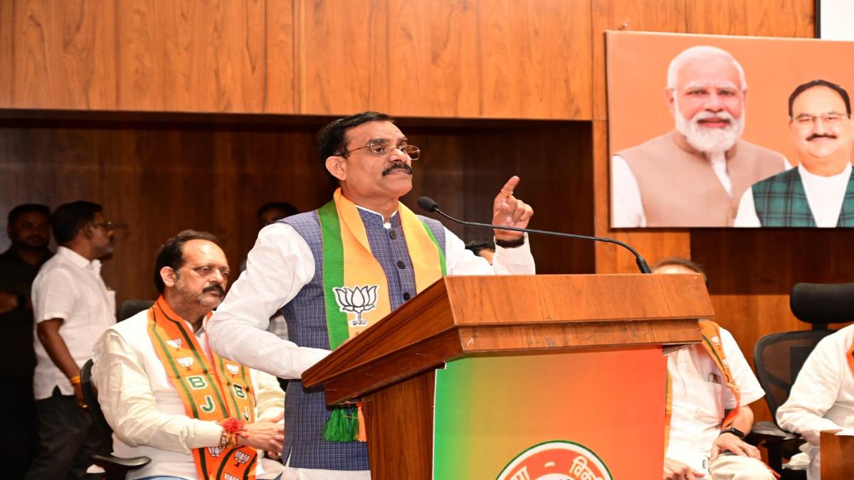 Election result 2024: बीजेपी प्रदेश अध्यक्ष वीडी शर्मा बोले- देश को बांटने वालों को महाराष्ट्र की जनता ने दिया जवाब ‘एक है तो सेफ है’, CM डॉ मोहन बोले- देश का दिल बीजेपी के साथ
