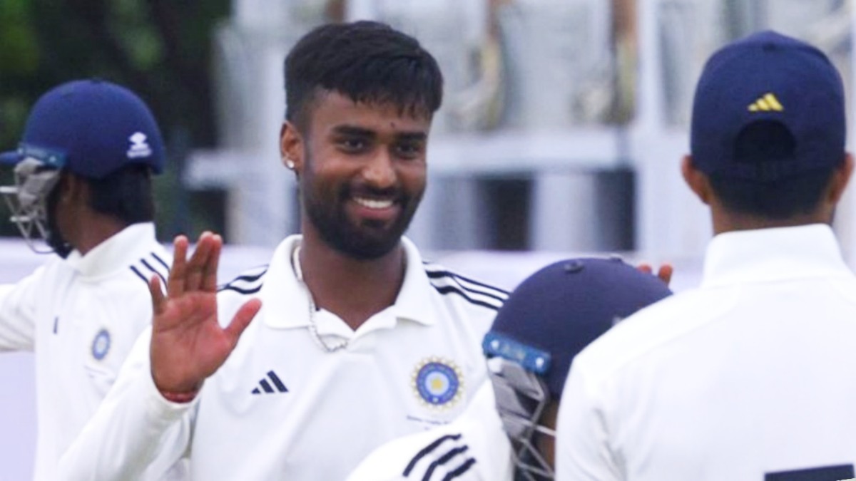 कौन हैं Manav Suthar? जिन्होंने Duleep Trophy में 7 विकेट लेकर मचाई तबाही, पडिक्कल, अक्षर, जैसे स्टार्स ने टेके घुटने…