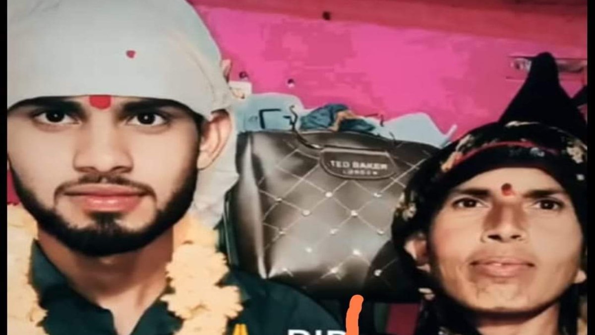Snake bite: सांप के काटने से मां-बेटे की मौत, मां के पैर को डसने के बाद बेटे के गले में लिपटकर डसा