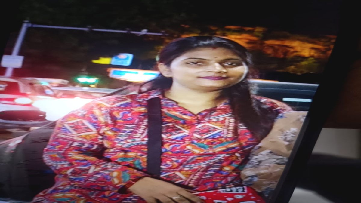 इस सुंदर चेहरे पर मत जाइएः इस शातिर महिला के कारनामे जानकर रह जाएंगे दंग