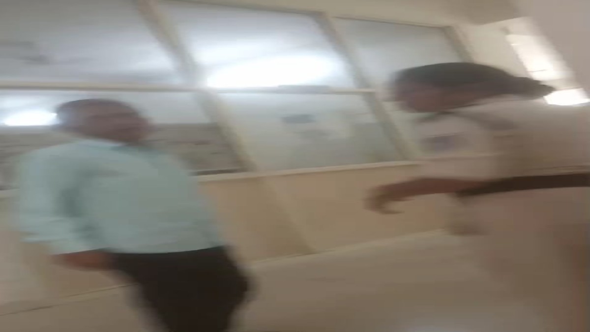 महिला प्रधान आरक्षक के रिश्वत मांगने का Video वायरलः एसपी ने डीएसपी महिला अपराध शाखा को जांच कर कार्रवाई के दिए आदेश