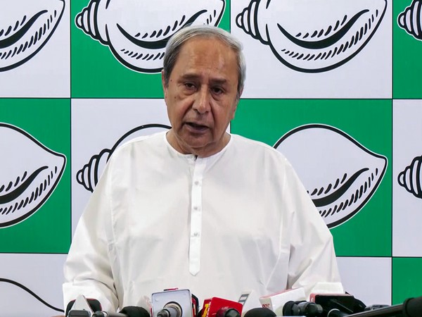 भुवनेश्वर : बीजेडी की अंदरूनी कलह गहरी, 4 पार्टी नेताओं को कारण बताओ नोटिस