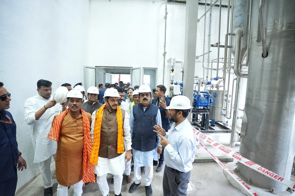 ‘दूध के हर लीटर पर बोनस’: CM डॉ. मोहन ने सांची प्लांट का किया दौरा, दुग्ध उत्पादन को लेकर की बड़ी घोषणाएं, किसी भी कर्मचारी को नहीं मिलेगा VRS