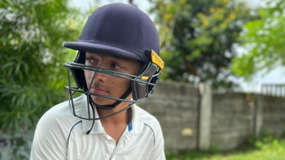 Drona Desai: 86 चौके 7 छक्के की बदौलत 498 रन कूट मचाई तबाही, कौन है ये 18 साल का अनजान सा लड़का?