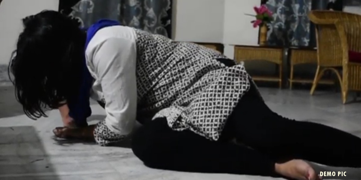 चाचा ने धोखे से भतीजी को फॉर्म हाउस बुलाया, बंद कमरे में छात्रा से किया रेप, कहा- ‘मैं तुमसे प्यार करता हूं’