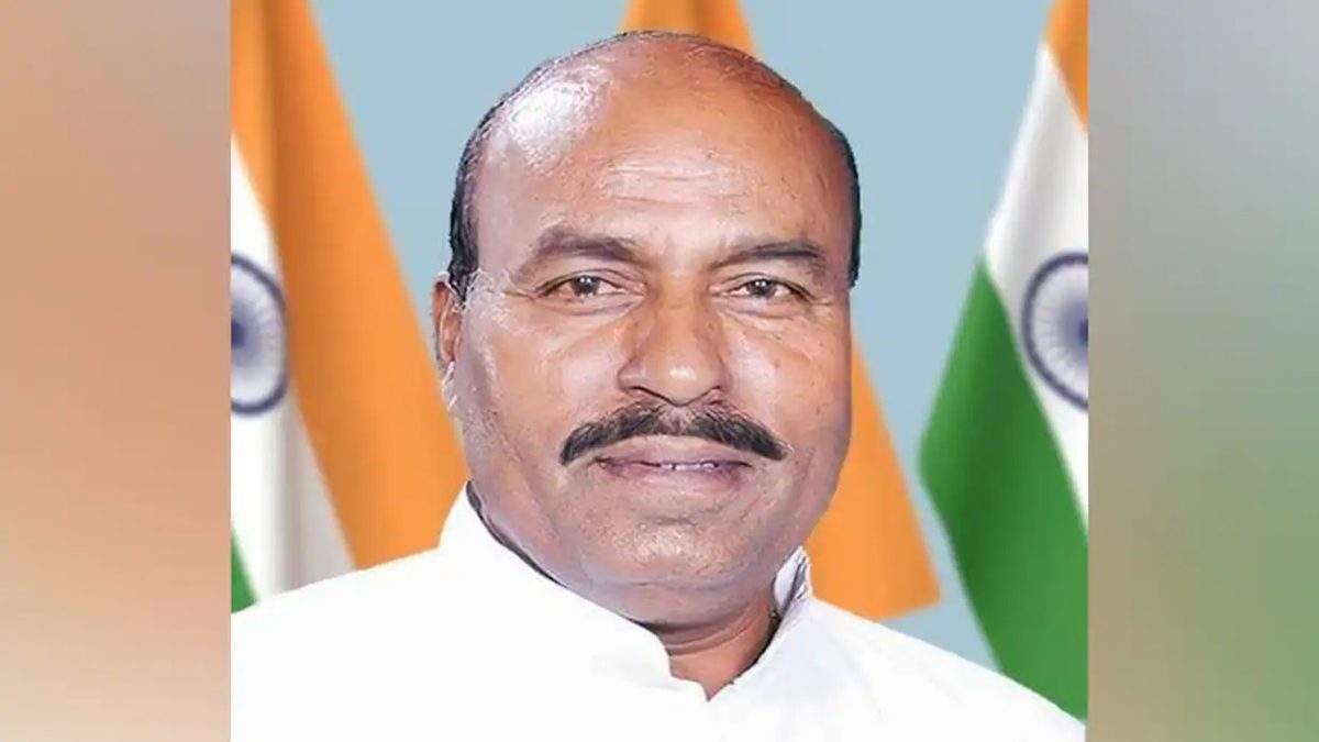 ‘मंत्री जी’ की अपने ही क्षेत्र में नहीं चली ! वीरेंद्र खटीक की बुलाई गई बैठक का विधायकों ने किया बहिष्कार, इस MLA ने कह दी ये बात