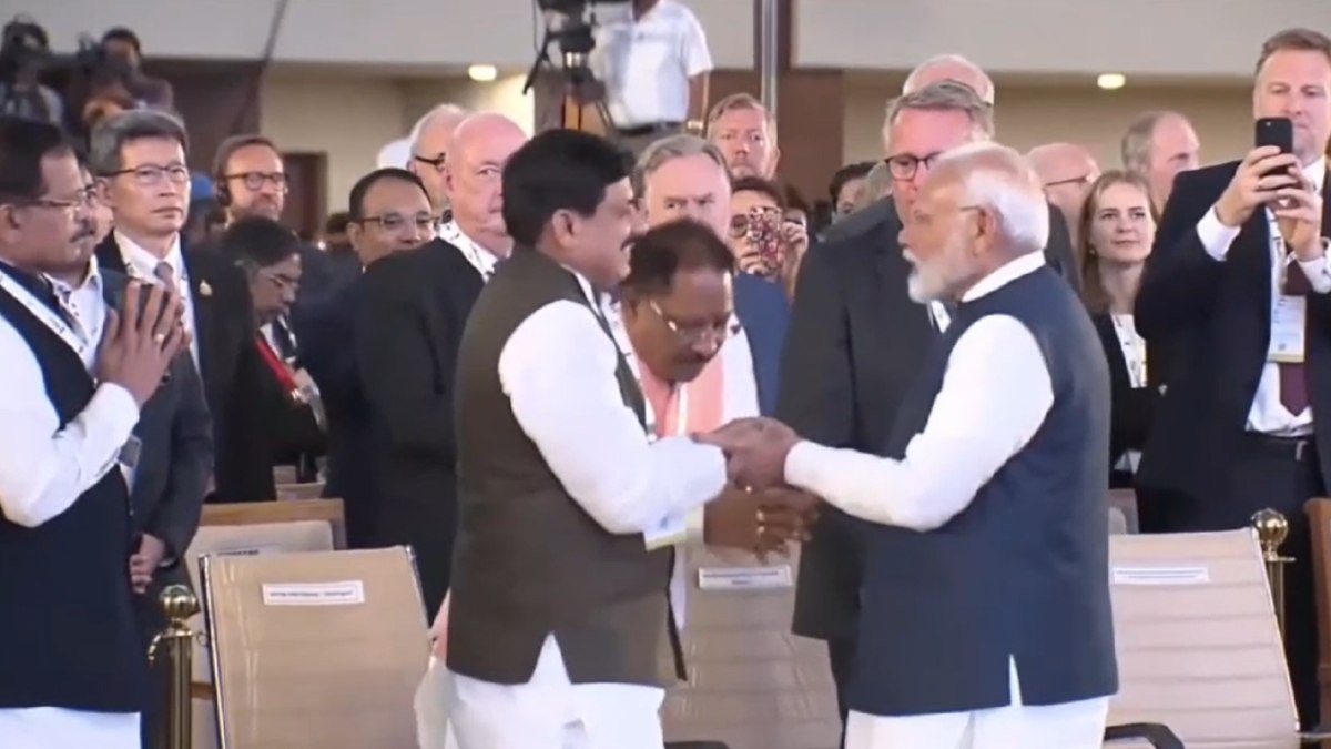 पीएम मोदी से मिले सीएम डॉ मोहन यादव: MP में क्लीन व ग्रीन एनर्जी के क्षेत्र में किए जा रहे कार्यों को करेंगे प्रस्तुत