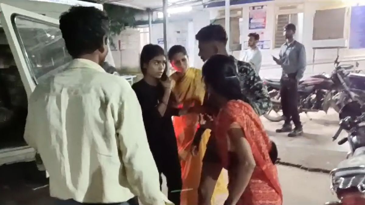 जबलपुर में रात में गोली चलने से फैली सनसनीः दनादन फायरिंग कर चार बदमाश मौके से हो गए फरार