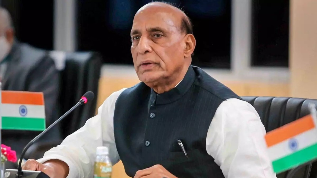 तीन दिवसीय दौरे पर लखनऊ आ रहे रक्षा मंत्री राजनाथ सिंह, जॉइंट कमांडर्स कॉन्फ्रेंस, कार्यकर्ता संवाद सहित कई कार्यक्रमों में होंगे शामिल