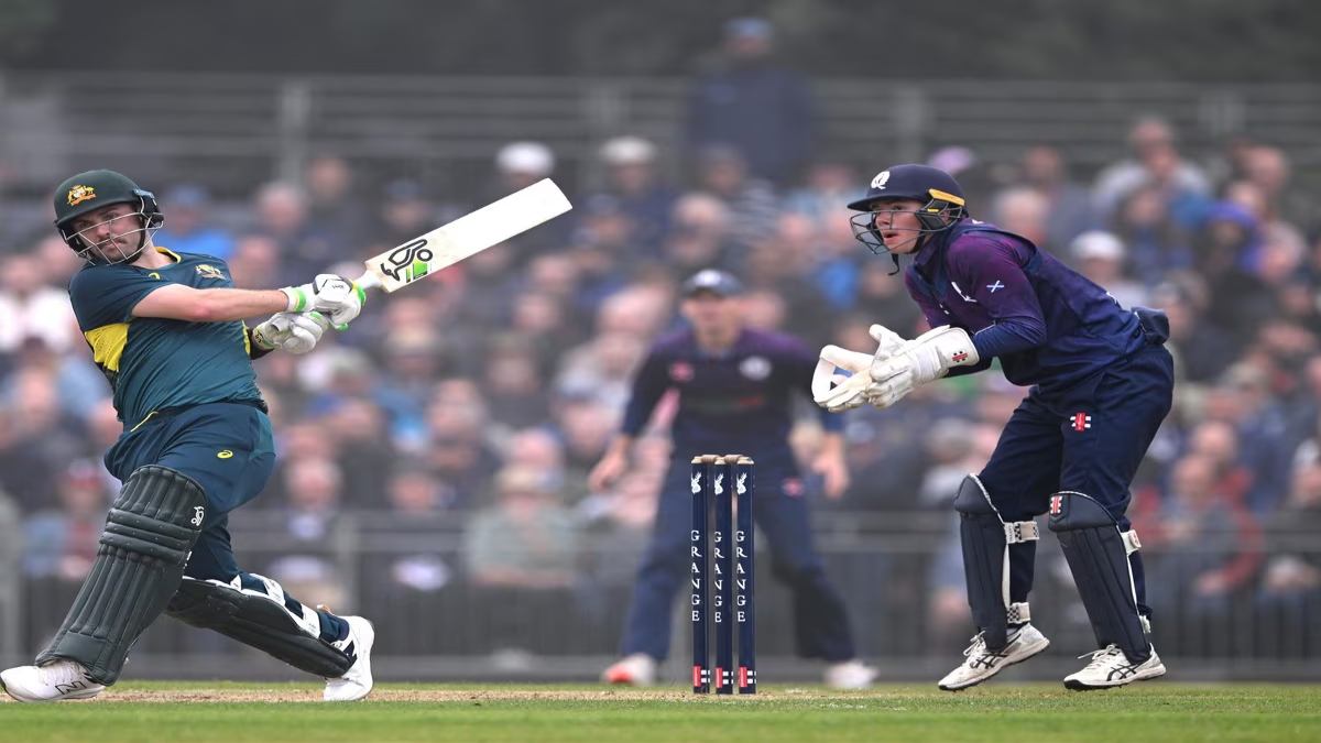 Scotland vs Australia: जोश इंग्लिस ने स्कॉटलैंड के खिलाफ खेली तूफानी पारी, 43 गेंद में मारी सेंचुरी, टी20 में ऑस्ट्रेलिया के लिए सबसे तेज शतक बनाने वाले बने बल्लेबाज