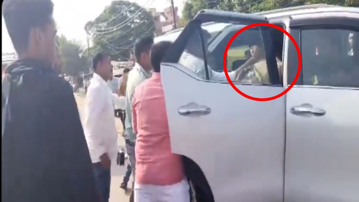 ‘भाजपा राज में गुंडाराज’! बीजेपी नेता के गुंडों ने सरेआम पुलिस वाले को पीटा, फिर गाड़ी में भरकर ले गए अपने साथ, कांग्रेस ने VIDEO जारी कर कही ये बात…