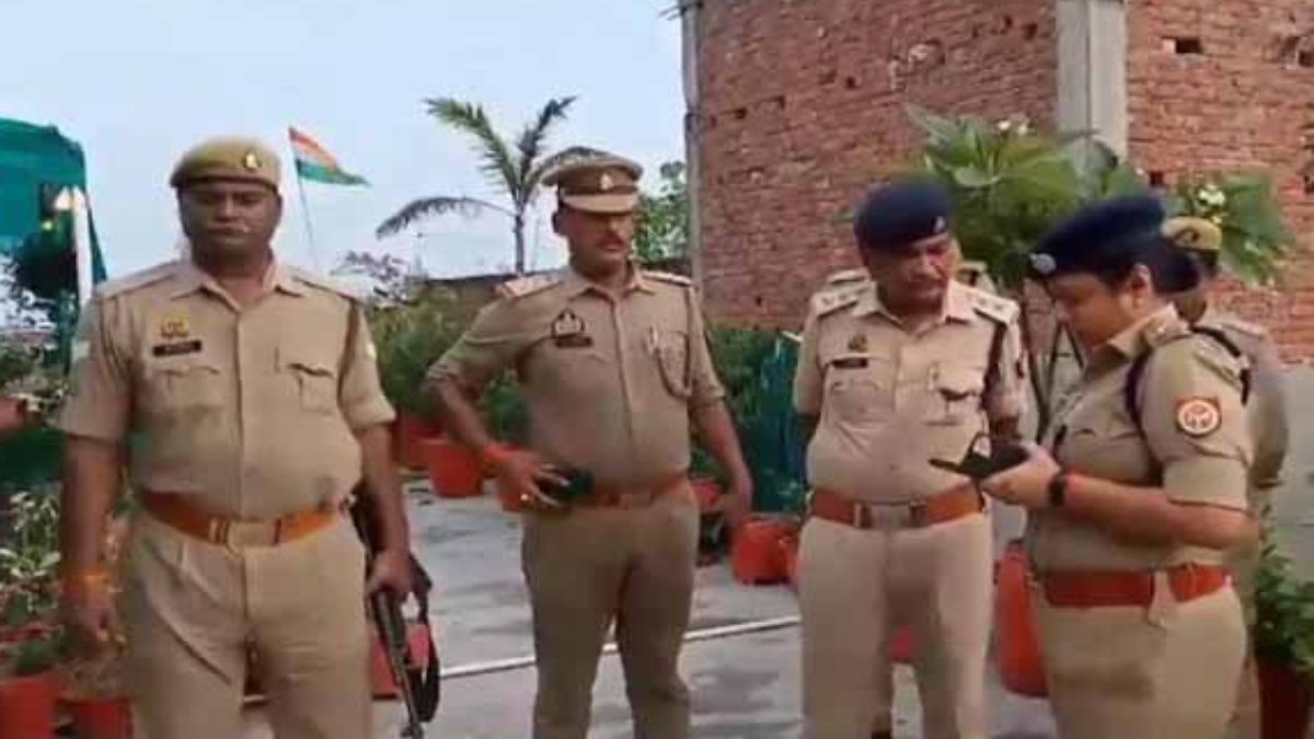 सपा विधायक के घर पुलिस और श्रम विभाग की टीम का छापा, 14 साल की नाबालिग को छुड़ाया