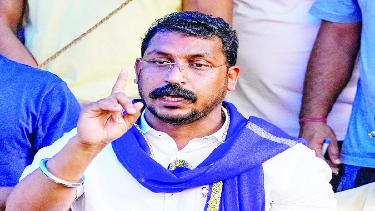 ‘महिला पुलिस घर में ही सुरक्षित नहीं तो’… नगीना सांसद चंद्रशेखर आजाद ने UP के कानून व्यवस्था पर CM योगी को घेरा, कह दी ये बात…