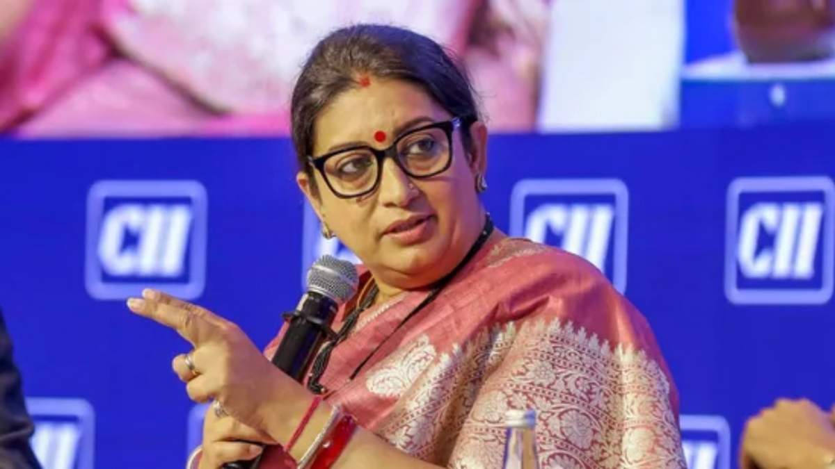 स्मृति ईरानी ने भारत की महिलाओं को लेकर अमेरिका से दिया बड़ा संदेश, जानिए आखिर पूर्व मंत्री ने ऐसा क्या कहा?