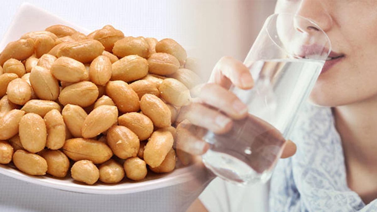 Health tips : मूंगफली खाने के बाद भूल से भी नहीं पीना चाहिए पानी, गले-पेट-छाती में होती है दिक्कत