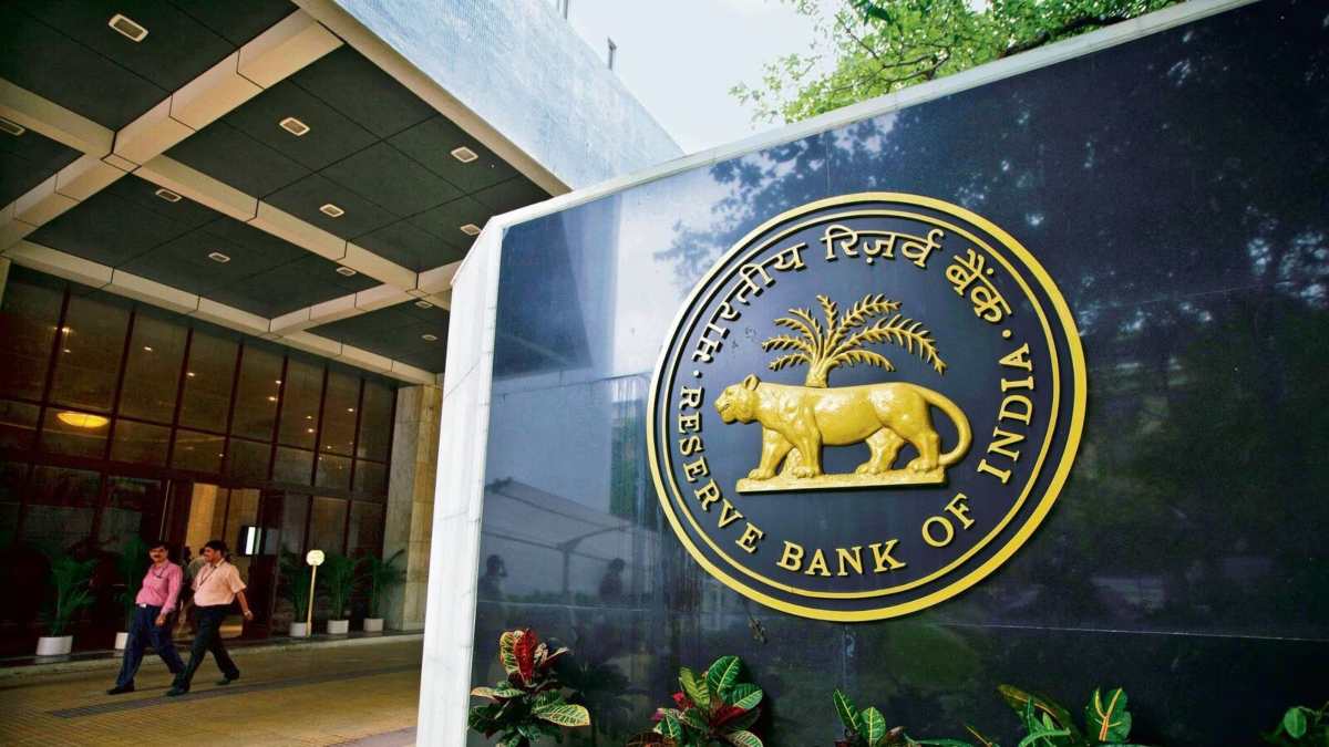 RBI Interest Rate Update: ब्याज दरों को लेकर RBI की दो टूक, जानिए 2024 में कम होगा की ज्यादा
