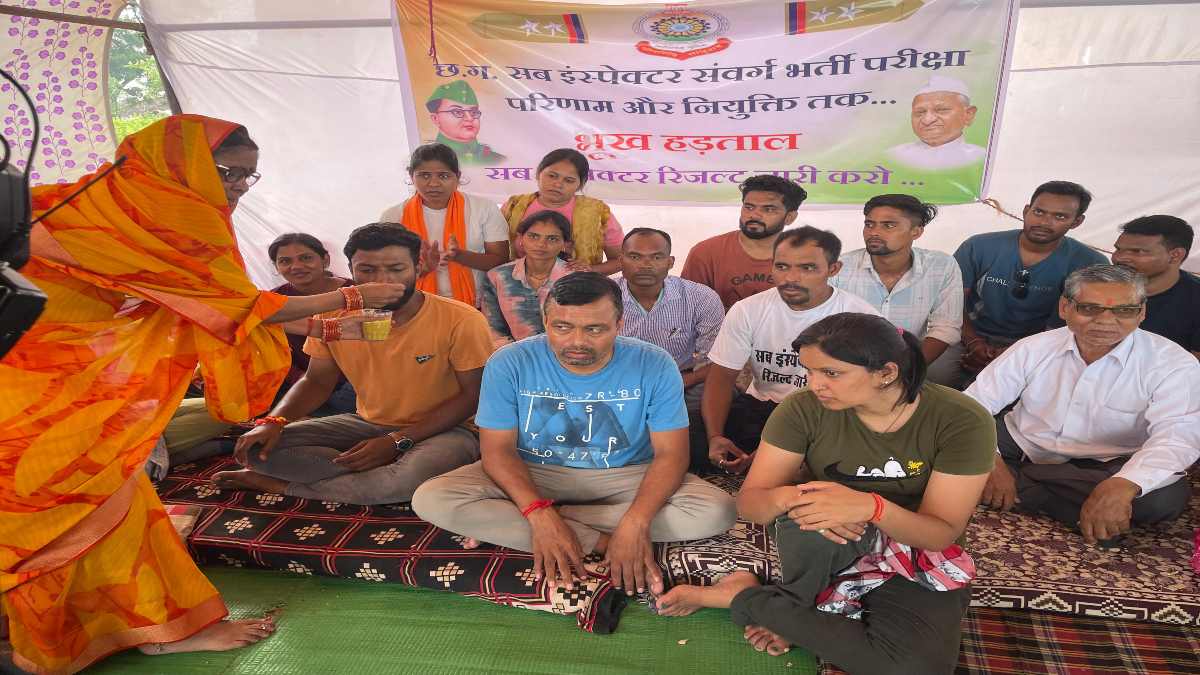 BREAKING: गृहमंत्री की बात मान गए एसआई अभ्यर्थी, आंदोलन स्थगित
