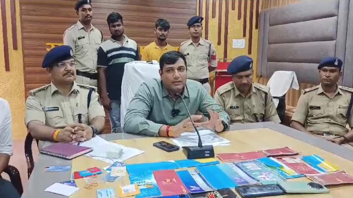 CG Crime News: भोले-भाले लोगों को झांसे में लेकर साइबर ठगी करने वाले गिरोह का पर्दाफाश, 3 अंतरराज्यीय शातिर गिरफ्तार, आरोपियों का कई राज्यों में फैला था नेटवर्क