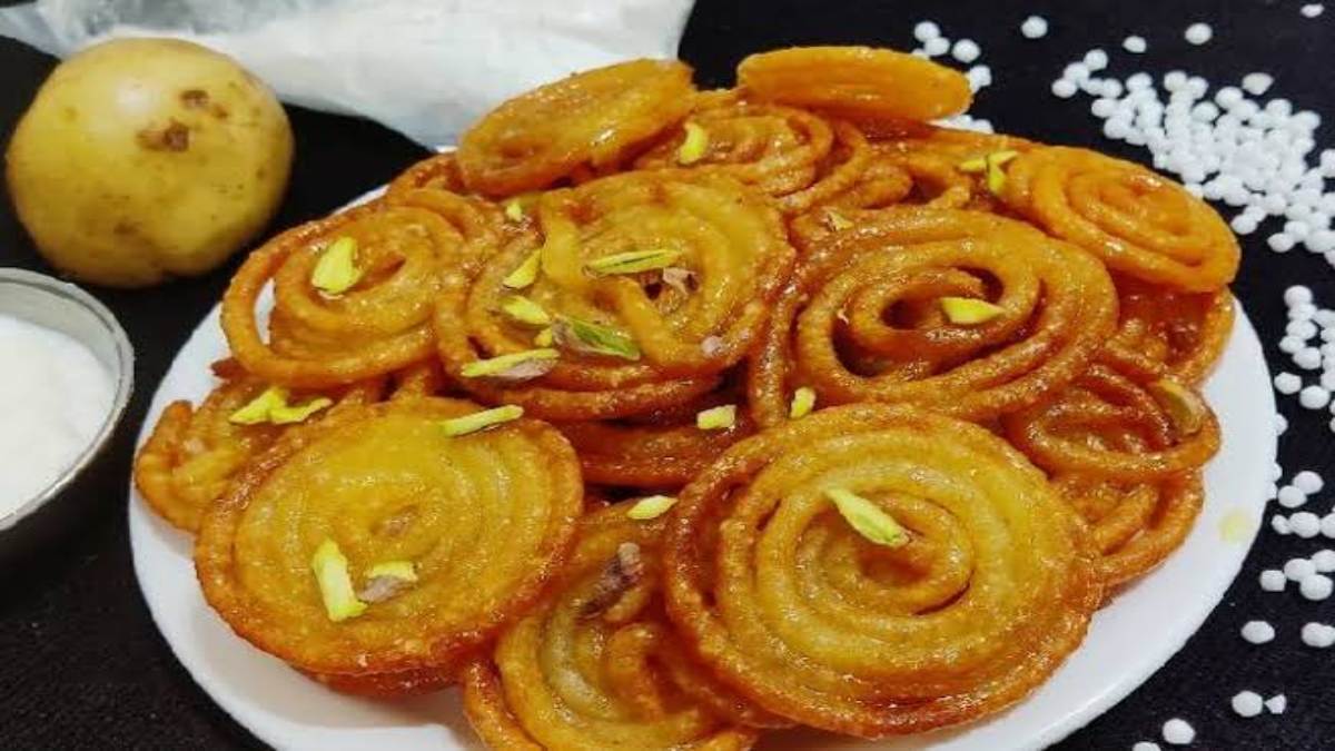 Todays recipe : व्रत के लिए बनाएं समा और साबूदाना आटा की फलाहारी जलेबियां