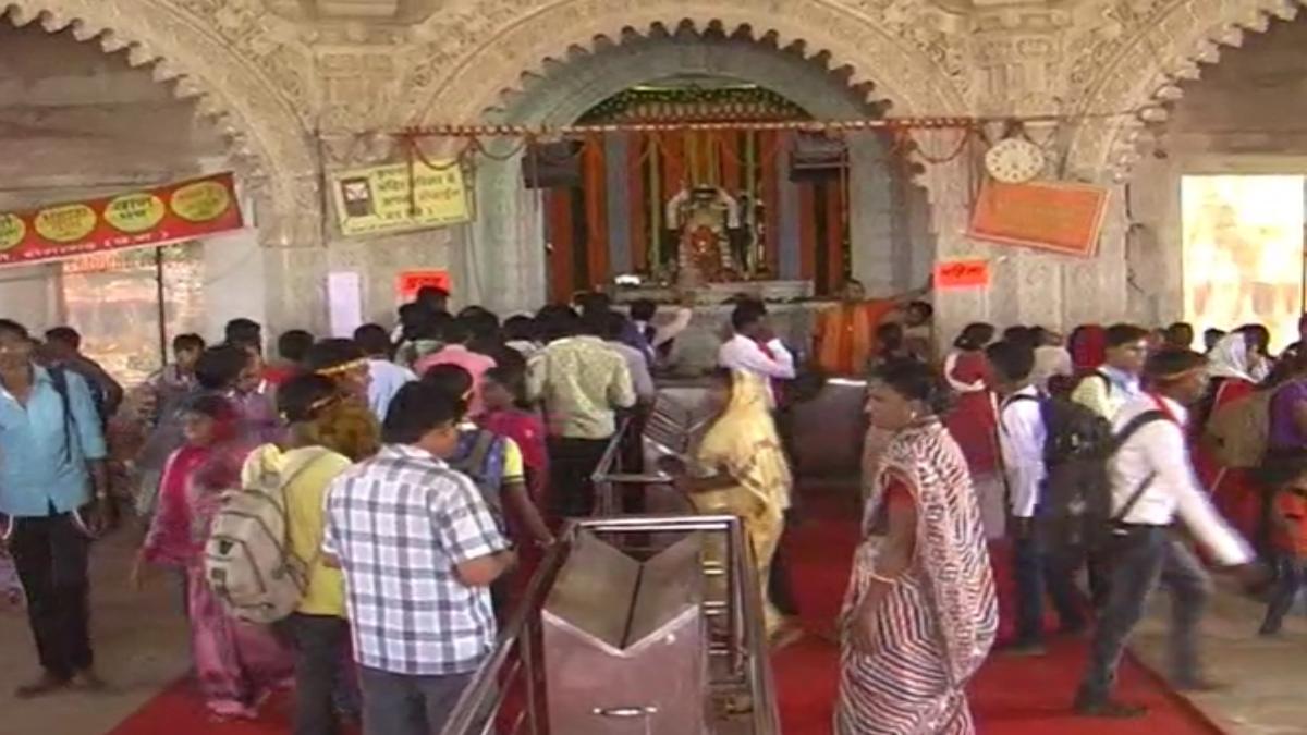 तिरुपति प्रसादम विवाद: छत्तीसगढ़ के प्रमुख मंदिरों में भी प्रसाद की होगी जांच, आदेश जारी …