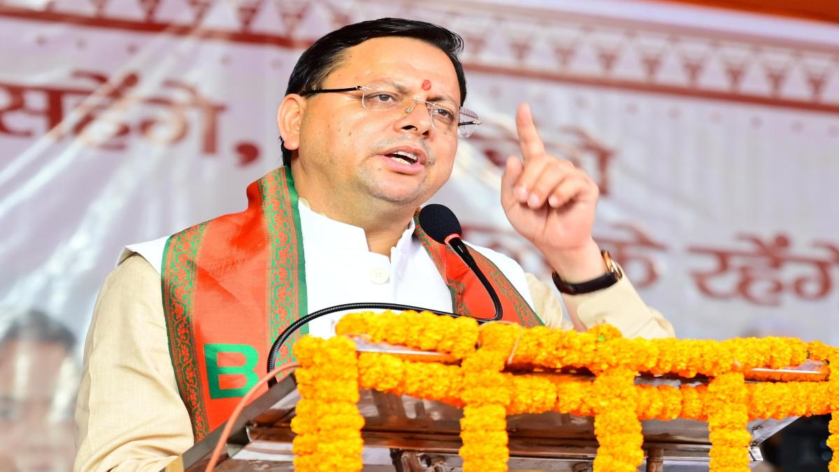‘ठगबंधन’ सरकार का कुशासन : विपक्षियों पर जमकर बरसे सीएम, कहा- झारखंड सरकार ने आदिवासियों की जमीन, संसाधनों और संस्कारों को घुसपैठियों को सौंपा