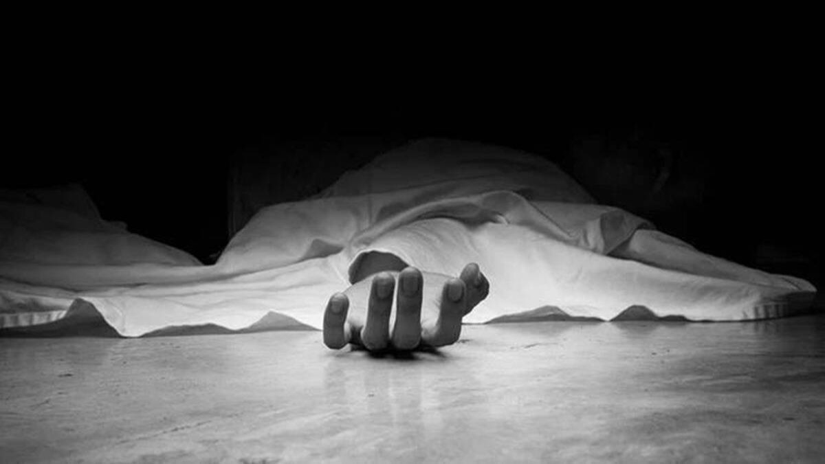मौत के फंदे पर झूली बीपीएससी शिक्षिका, परिवार स्तब्ध, जांच में जुटी पुलिस