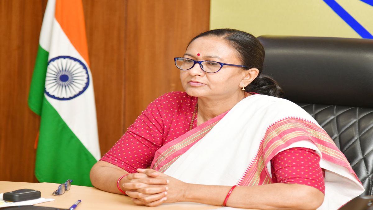 बड़ी खबरः मुख्य सचिव राधा रतूड़ी का बढ़ा कार्यकाल, जानिए कब तक देंगी सेवाएं