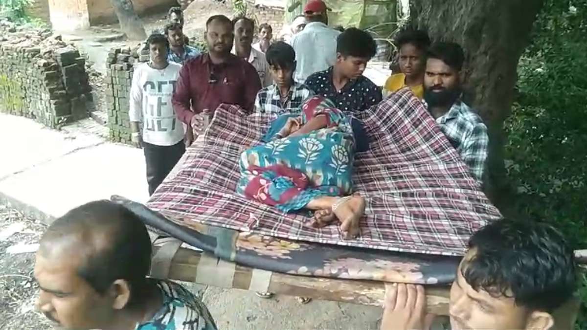 मरीज को खाट पर ले जाने का वीडियो वायरलः प्रशासन ने मामले की कराई जांच तो, ये सच आया सामने