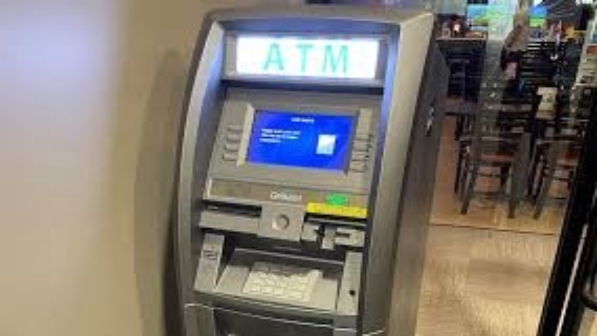Withdraw Cash Without ATM Card: बिना एटीएम कार्ड भी निकाल सकेंगे कैश, जानिए किस बैंक ने शुरू की सुविधा…