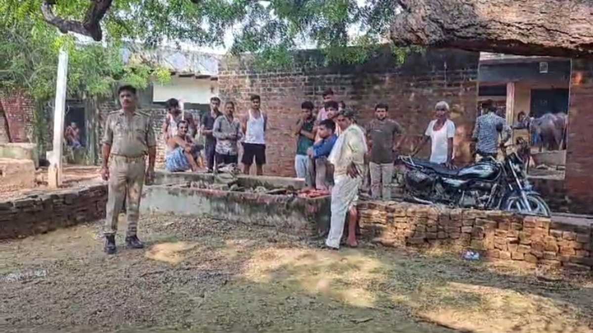 Crime News : युवक ने पत्नी और बेटे को गड़ासे से काटा, बच्चे की मौत, महिला गंभीर