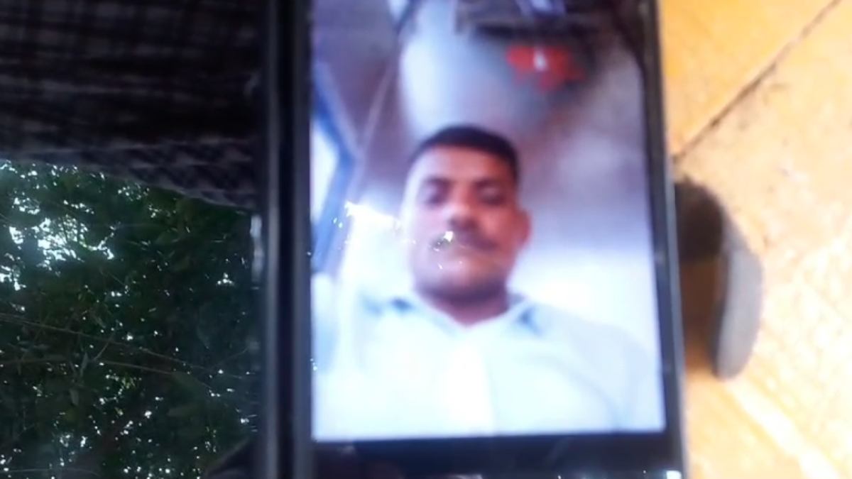 चलती बस में ड्राइवर को आया हार्ट अटैक, देखते ही देखते हो गई मौत, यात्रियों में मचा हड़कंप