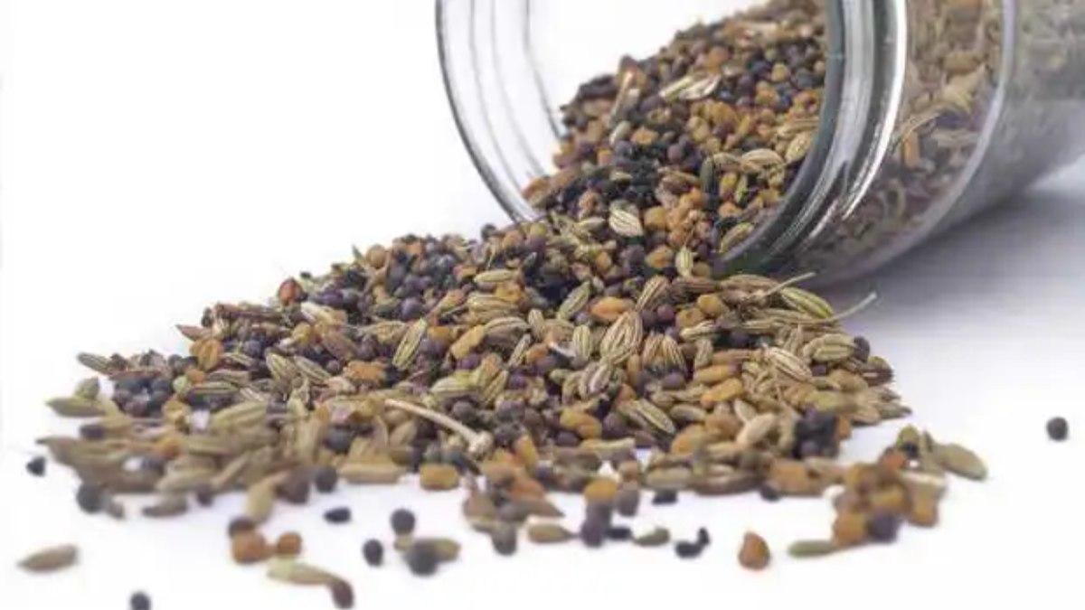 Panch Phoran Masala Benefits: स्वाद बढ़ाने के साथ ही सेहत के लिए भी फायदेमंद होता है पंचफोरन, जानिए इसके फायदे…