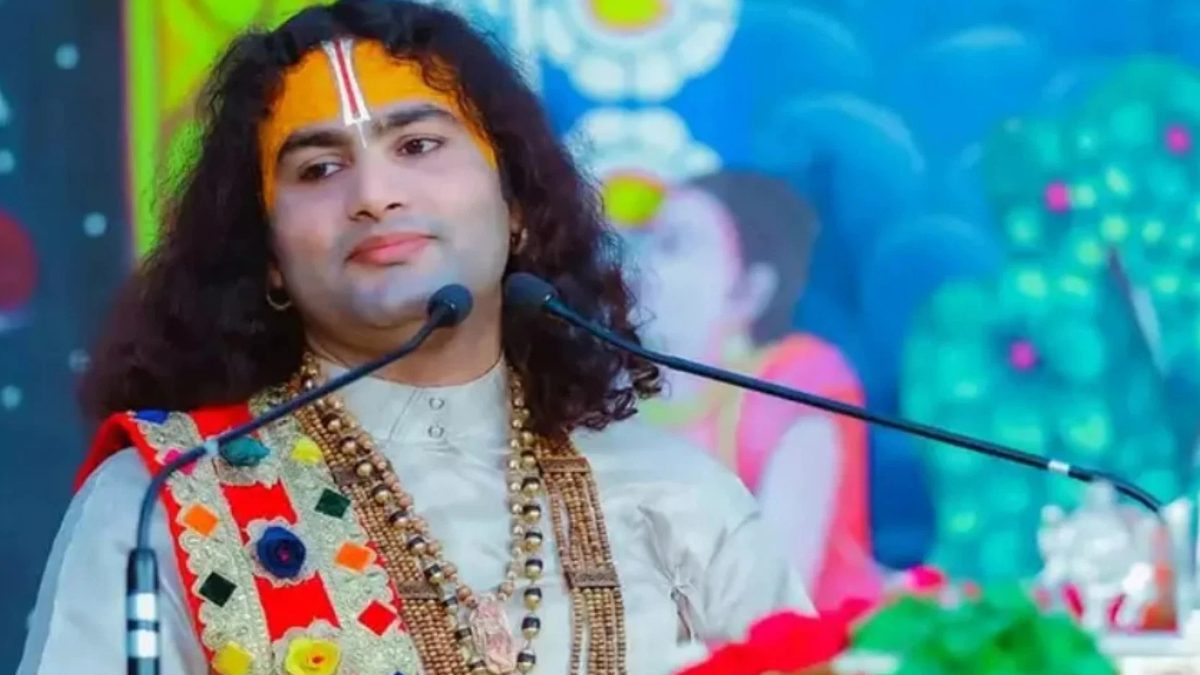 ‘भगवान शिव असल में श्री कृष्ण के साले हैं, क्योंकि…’, अनिरुद्धाचार्य ने फिर दिया विवादित बयान, मचा बवाल