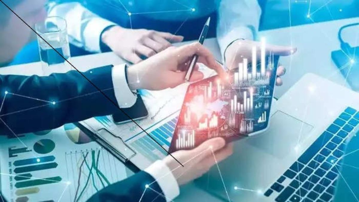 Small Cap Stock: इस शेयर ने निवेशकों की भर दी झोली, एक साल में दिया 336 रुपए का रिटर्न, अब की डिविडेंट की घोषणा…