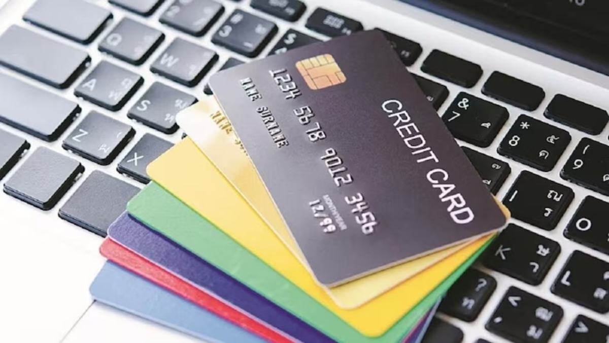 Credit Card Saving Tips: क्रेडिट कार्ड से भी आप बचा सकते हैं पैसे, जानिए कैसे…