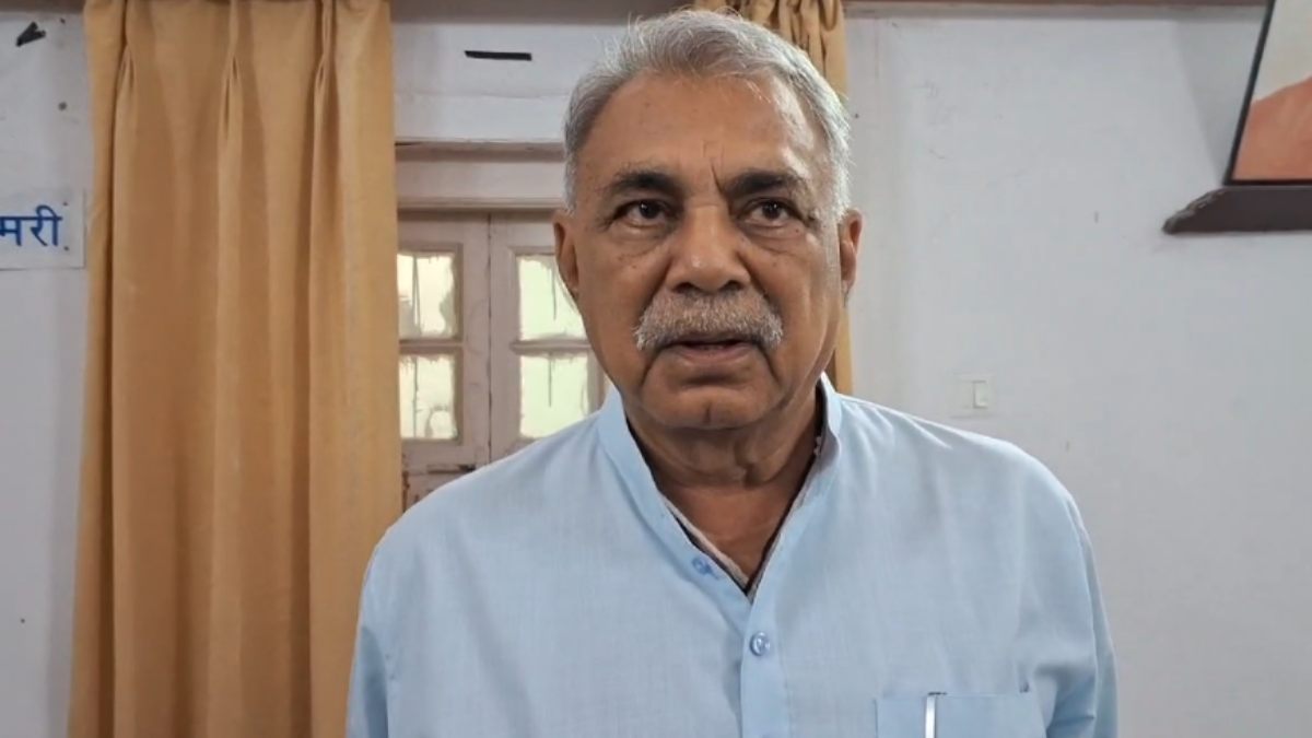 ‘वीरेंद्र खटीक ने अपराधियों को…’, पूर्व मंत्री मानवेंद्र सिंह ने केंद्रीय मंत्री पर लगाए गंभीर आरोप, कहा- विधायक के खिलाफत करने वाले लोगों को दे रहे संरक्षण