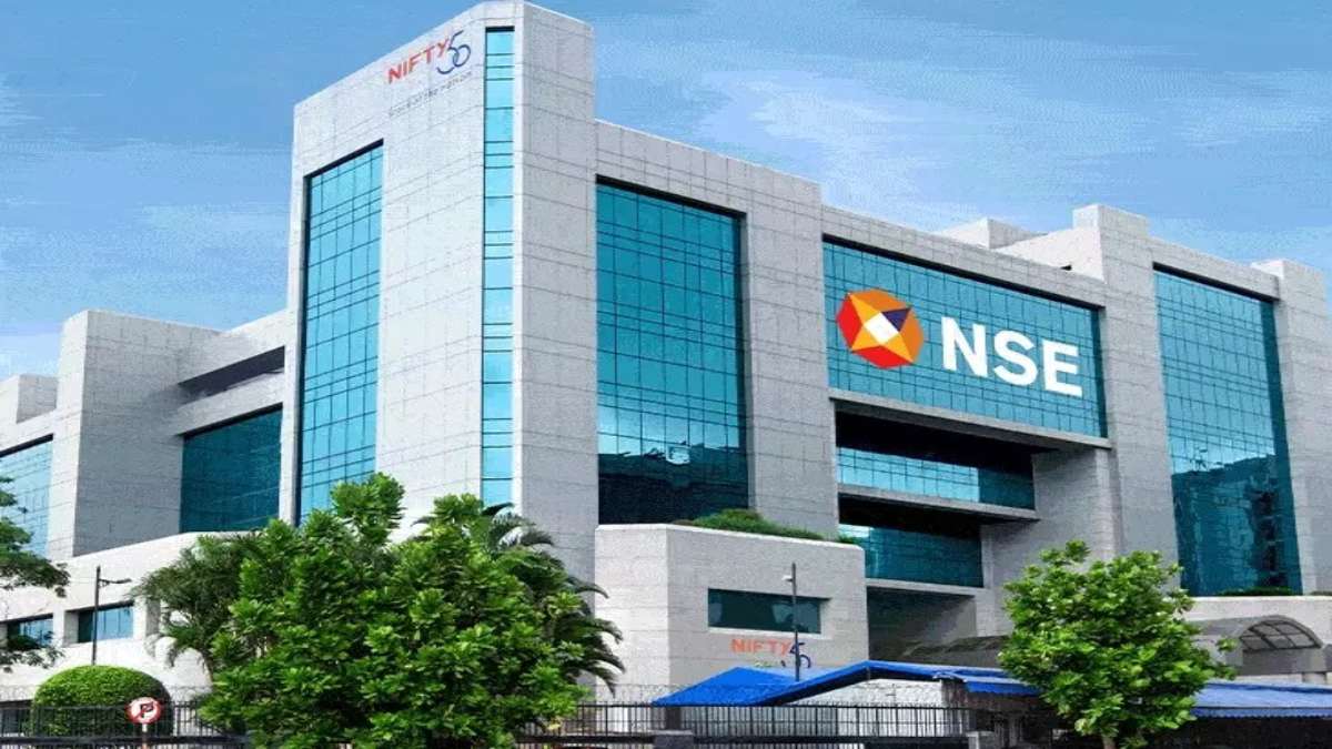 NSE BSE Transaction Fees: SEBI के निर्देश पर बदल गए ट्रांजैक्शन फीस, नई दरें भी हुई लागू…