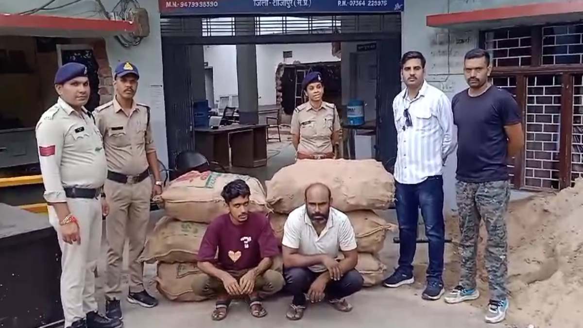 इसके आगे ‘षुष्पा’ भी फेल है: चंदन की तस्करी कर रहे थे चालबाज, जुगाड़ जानकर चकरा जाएगा सिर