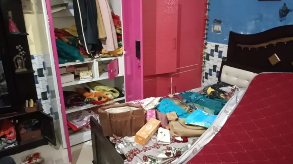 PCS अधिकारी के घर दिनदहाड़े चोरी, लाखों के जेवरात और सामान पार