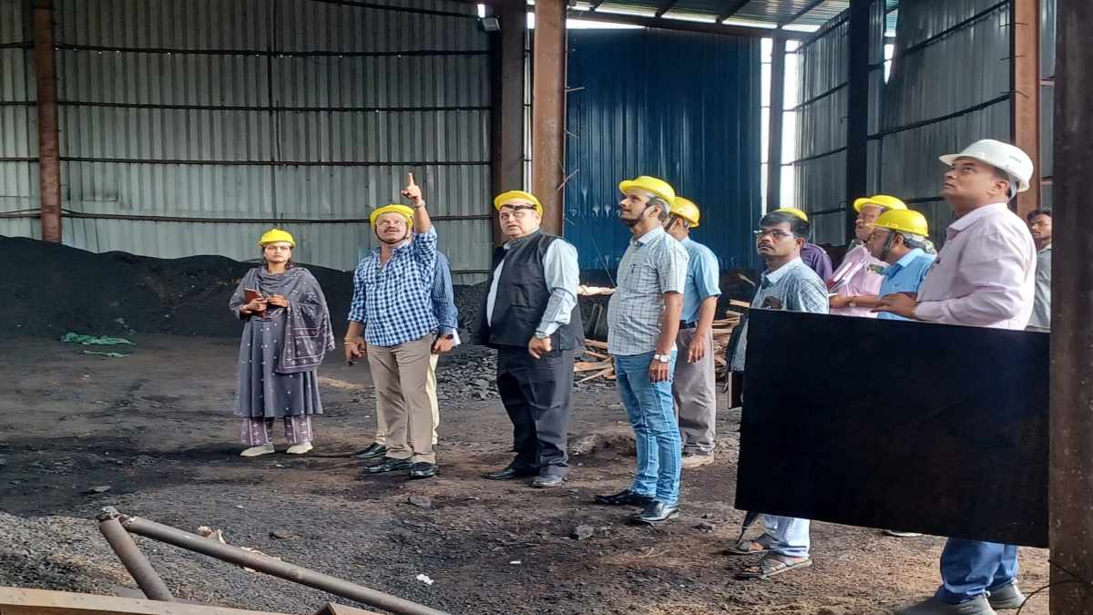 एलुमिना प्लांट हादसा : मुख्यमंत्री साय के निर्देश पर मृत मजदूरों के परिवार वालों को मिलेगा 15-15 लाख रुपये का मुआवजा, घायल को 3 लाख