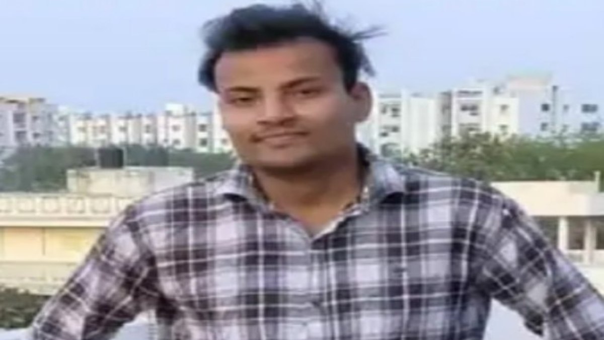 ‘मेरे बाद किसको सताओगी…’, प्रेमी ने लगाया स्टेटस, कहा- जहर पी रहा हूं, प्रेमिका बोली- पी लो… फिर जानिए क्या हुआ
