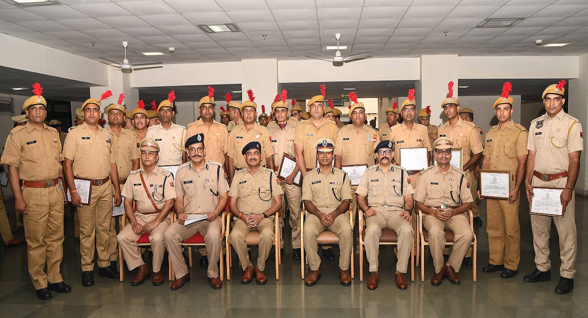 Rajasthan News: पुलिस अलंकरण समारोह में सीआईडी अपराध शाखा के इन पुलिसकर्मियों का हुआ सम्मान