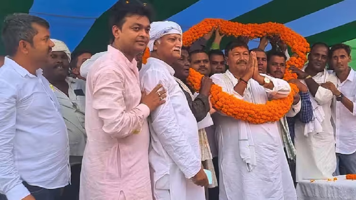 विधानसभा चुनाव से पहले CM नीतीश कुमार को लगा बड़ा झटका, पूर्व मंत्री ने निर्दलीय चुनाव लड़ने का किया ऐलान