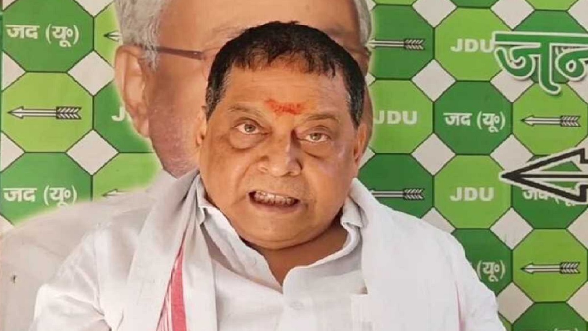 ‘ना नौ मन तेल होगा ना राधा नाचेगी’, तेजस्वी यादव के 12 करोड़ की मानहानी नोटिस पर नीरज कुमार का पलटवार