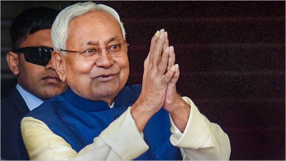 राज्यपाल और सीएम नीतीश ने राज्यवासियों को दी दीपावली की शुभकामनाएं, कहा- स‌द्भाव और उल्लास के साथ मनाएं पर्व