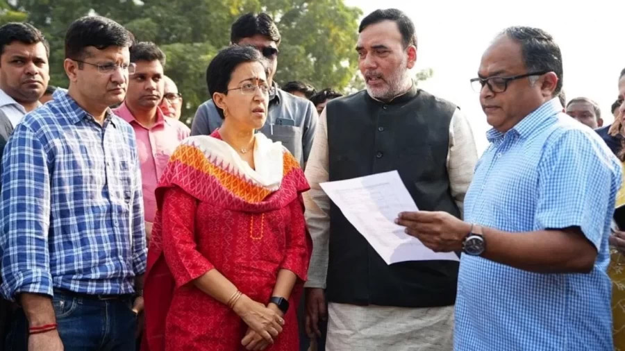 दिल्ली में प्रदूषण के लिए यूपी, हरियाणा जिम्मेदार : CM आतिशी