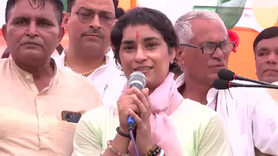 विनेश फोगाट ने कहा – हम BJP के सलूक से टूट गए थे, देश छोड़ने का मन था; फिर क्यों बदल दिया मन          